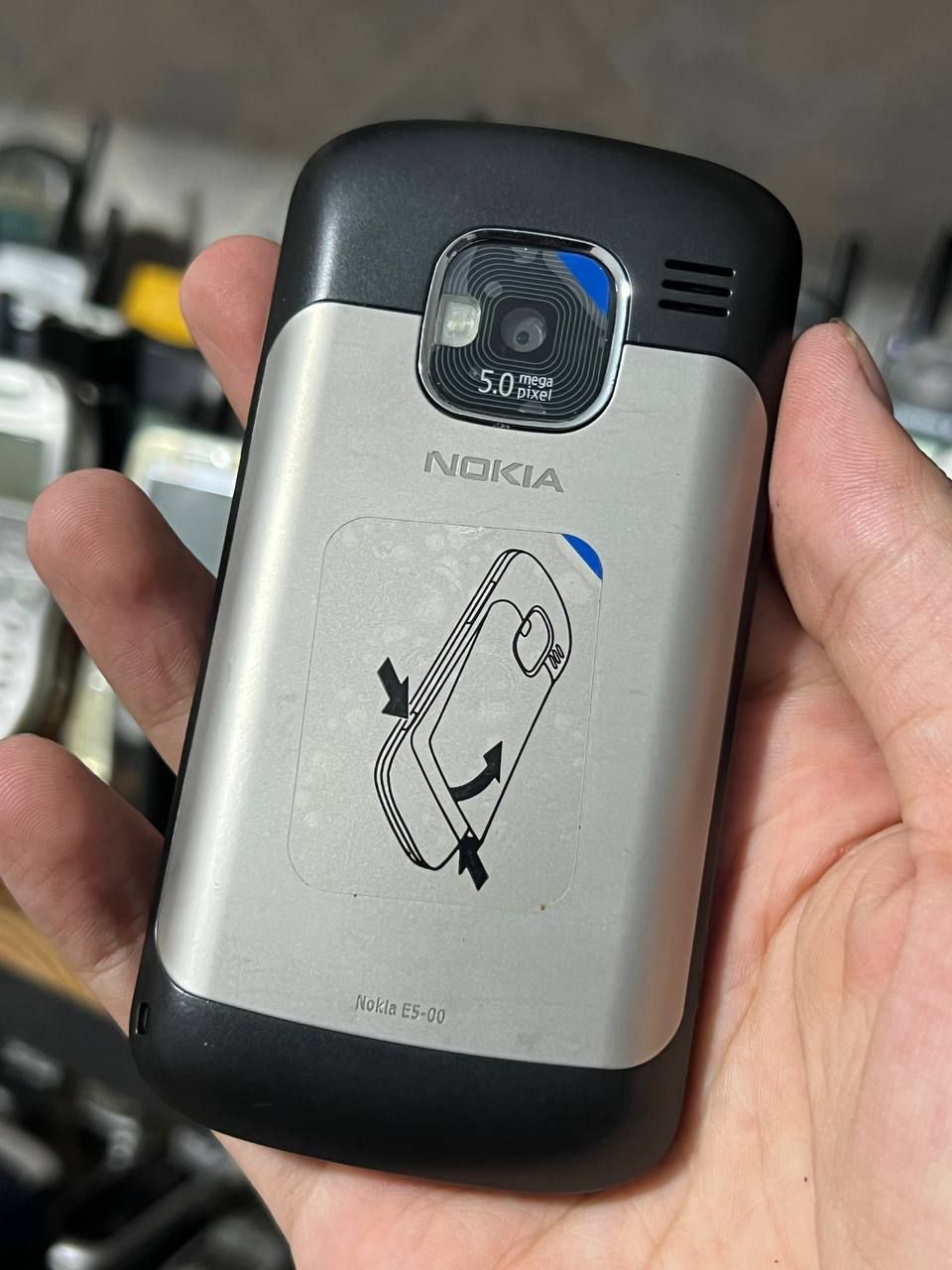 گوشی موبایل نوکیا (ریجسترشده)NOKIA  E5
