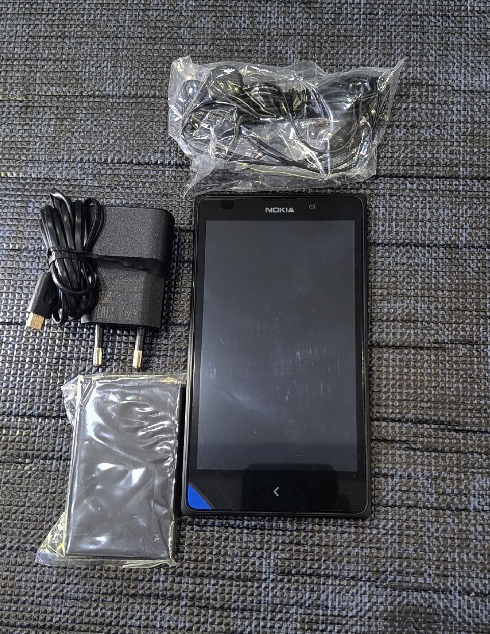 گوشی موبایل نوکیا NOKIA  XL (آکبند)