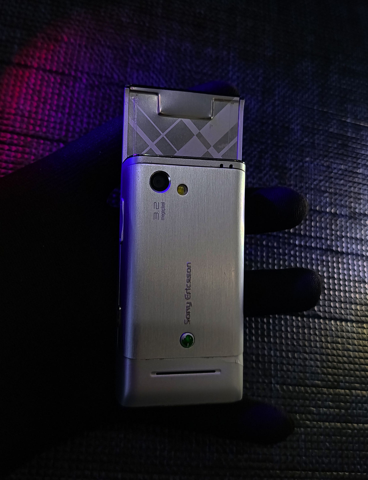 گوشی موبایل سونی اریکسون  SONY ERICSSON  T715(ریجستر)