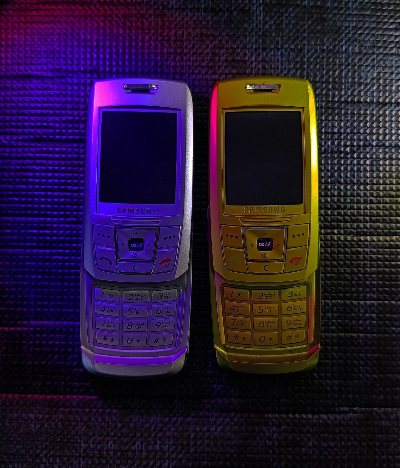 گوشی موبایل سامسونگ  SAMSUNG  E250    (آکبند)