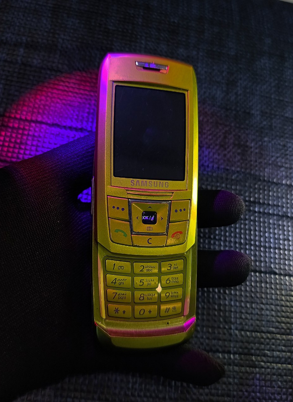 گوشی موبایل سامسونگ  SAMSUNG  E250    (آکبند)